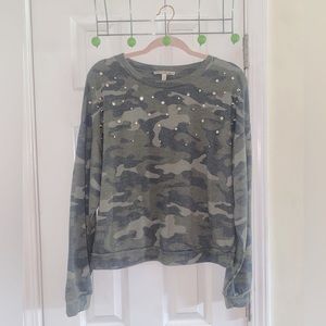 Camo sweatshirt with jeweled rivets